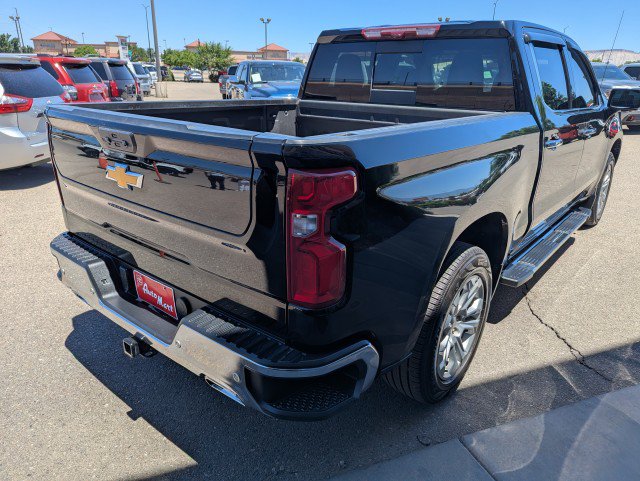 Used 2024 Chevrolet Silverado 1500 LTZ w/ Technology Package AWD/4WD image 5