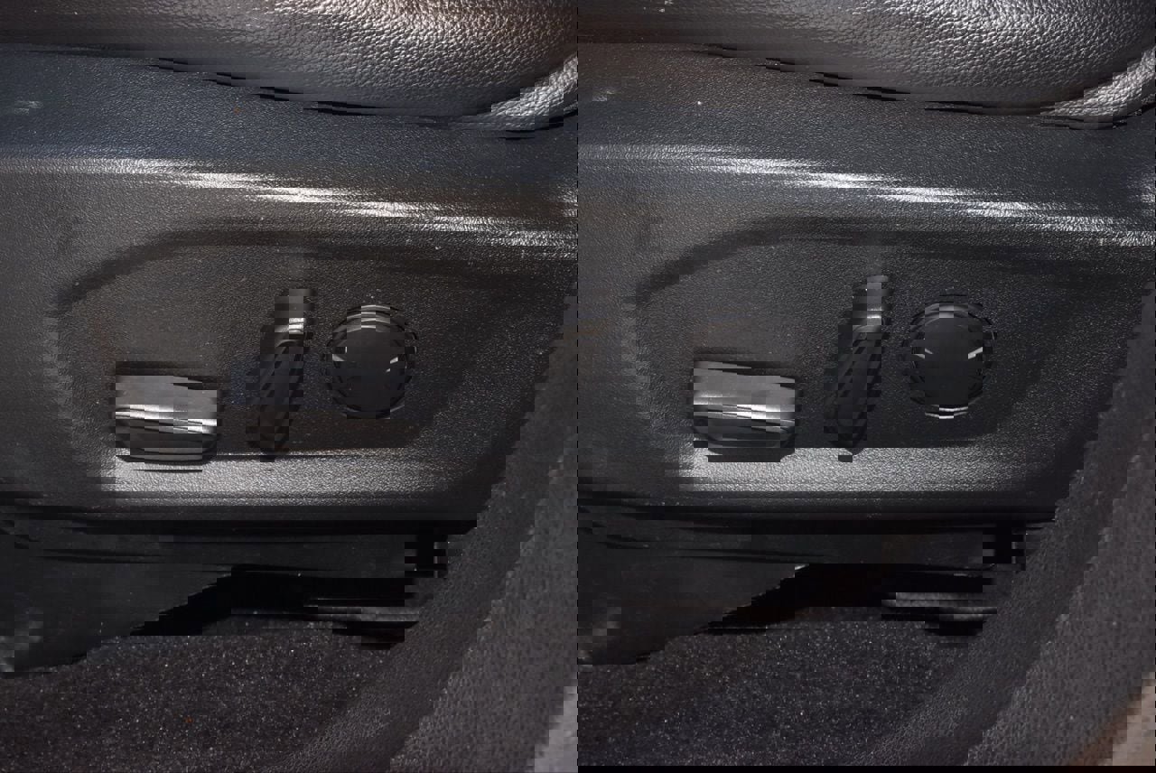 Used 2019 Ford Explorer Limited w/ Class III Trailer Tow Package image 34