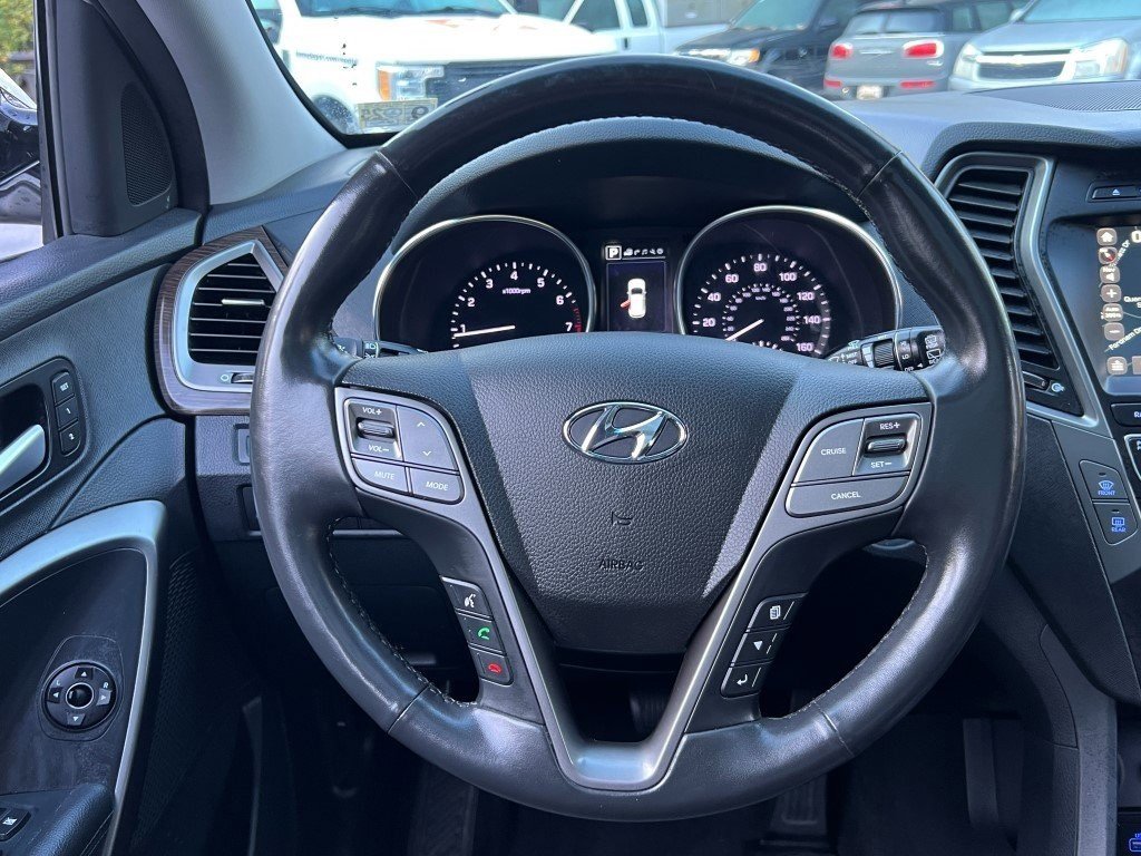 Used 2017 Hyundai Santa Fe Sport image 24