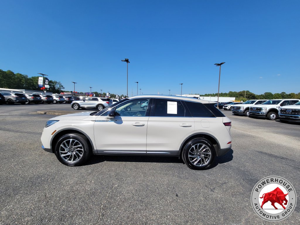 Used 2022 Lincoln Corsair FWD w/ Equipment Group 101A image 3