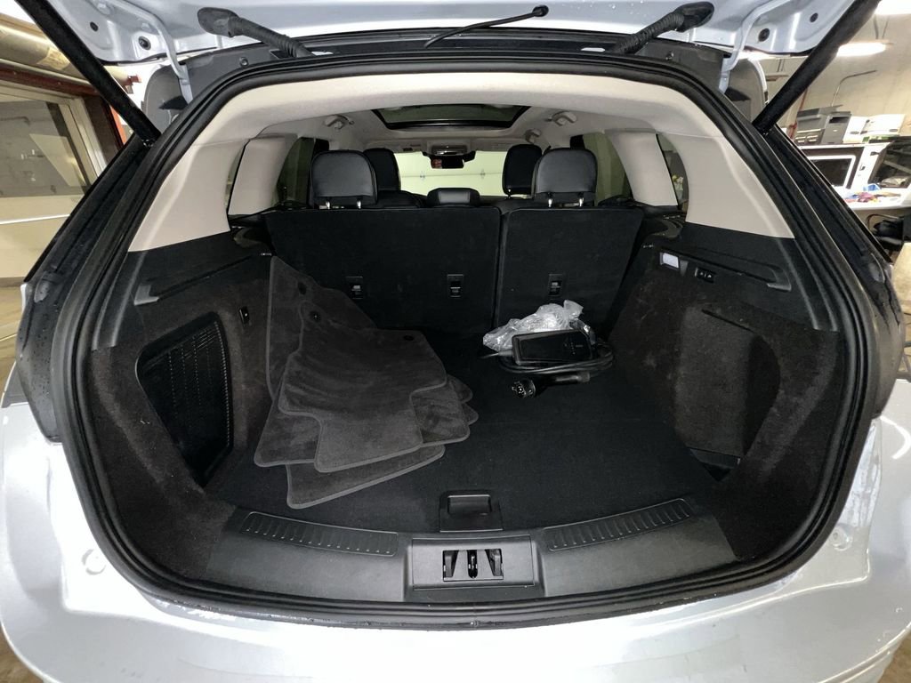 Used 2025 Lincoln Corsair Grand Touring w/ Equipment Group 301A image 21