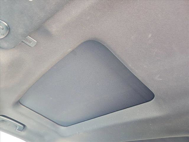 Used 2018 Ford Explorer Limited image 16