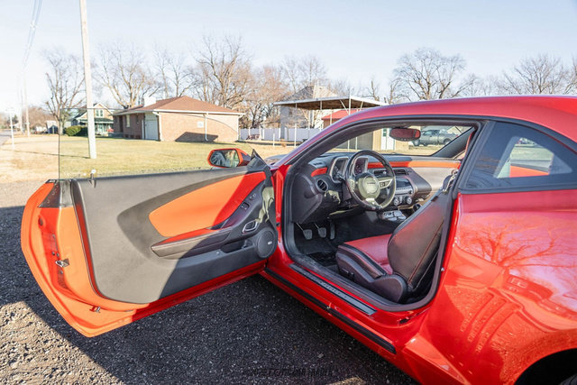 Used 2010 Chevrolet Camaro SS w/ RS Package RWD image 18