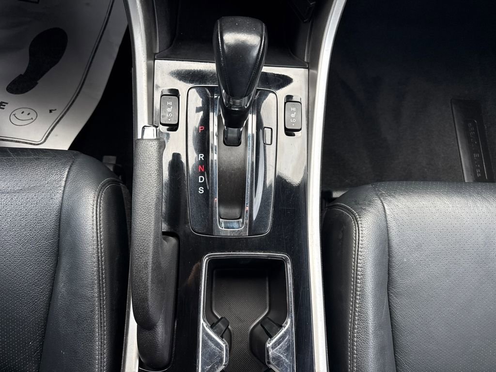 Used 2016 Honda Accord Touring image 21
