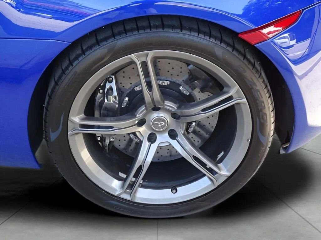 Used 2015 McLaren 650S Spider image 36