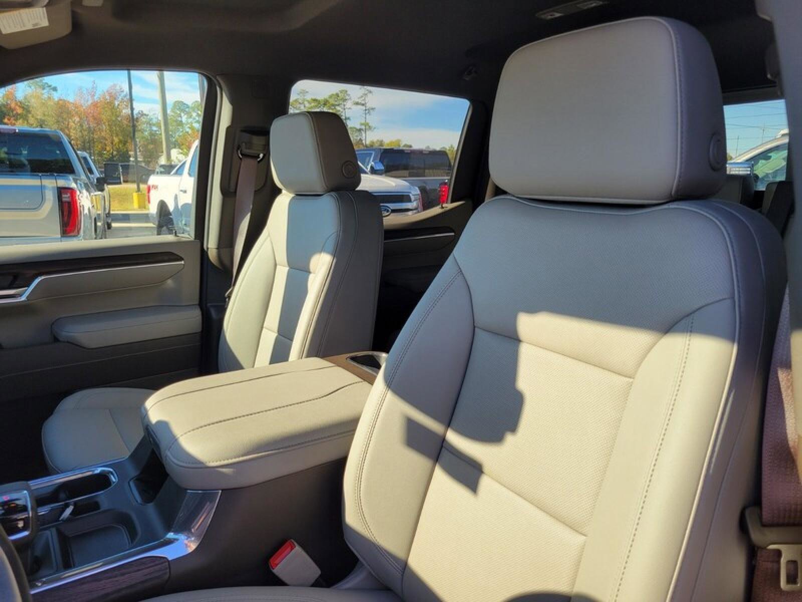 New 2026 GMC Sierra 1500 SLT w/ SLT Premium Plus Package image 12