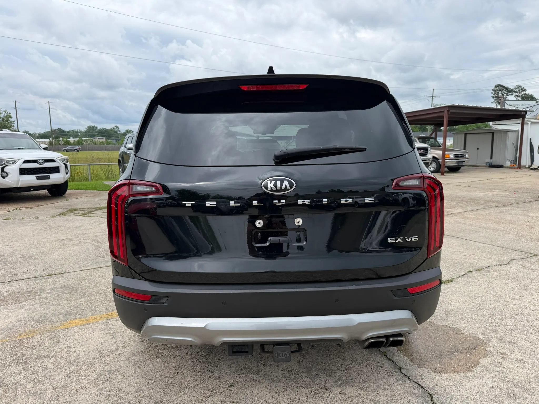 Used 2021 Kia Telluride EX w/ EX Premium Package FWD image 4