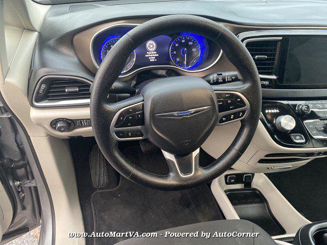 Used 2019 Chrysler Pacifica Touring Plus w/ Advanced Safetytec Group image 25