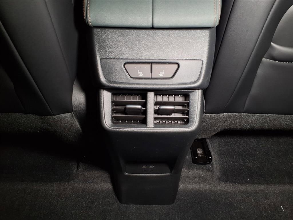 Used 2026 GMC Terrain AT4 w/ Convenience Package III AWD/4WD image 12