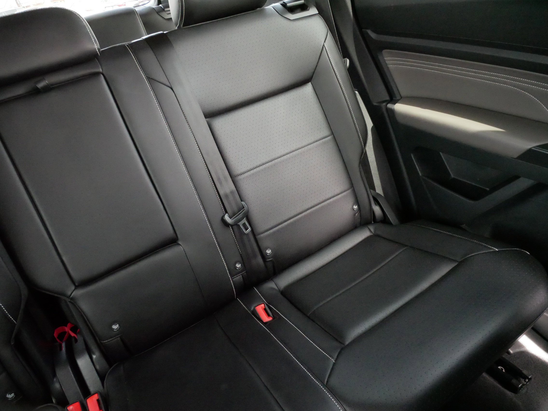 Certified 2023 Volkswagen Atlas SE AWD/4WD image 14
