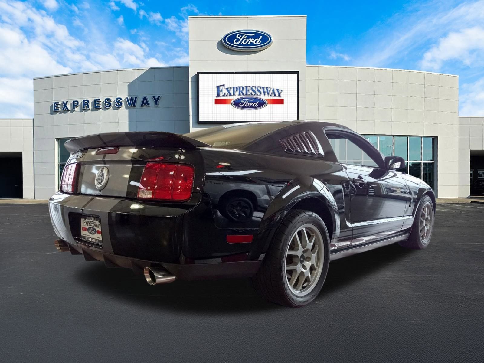 Used 2007 Ford Mustang Shelby GT500 image 6