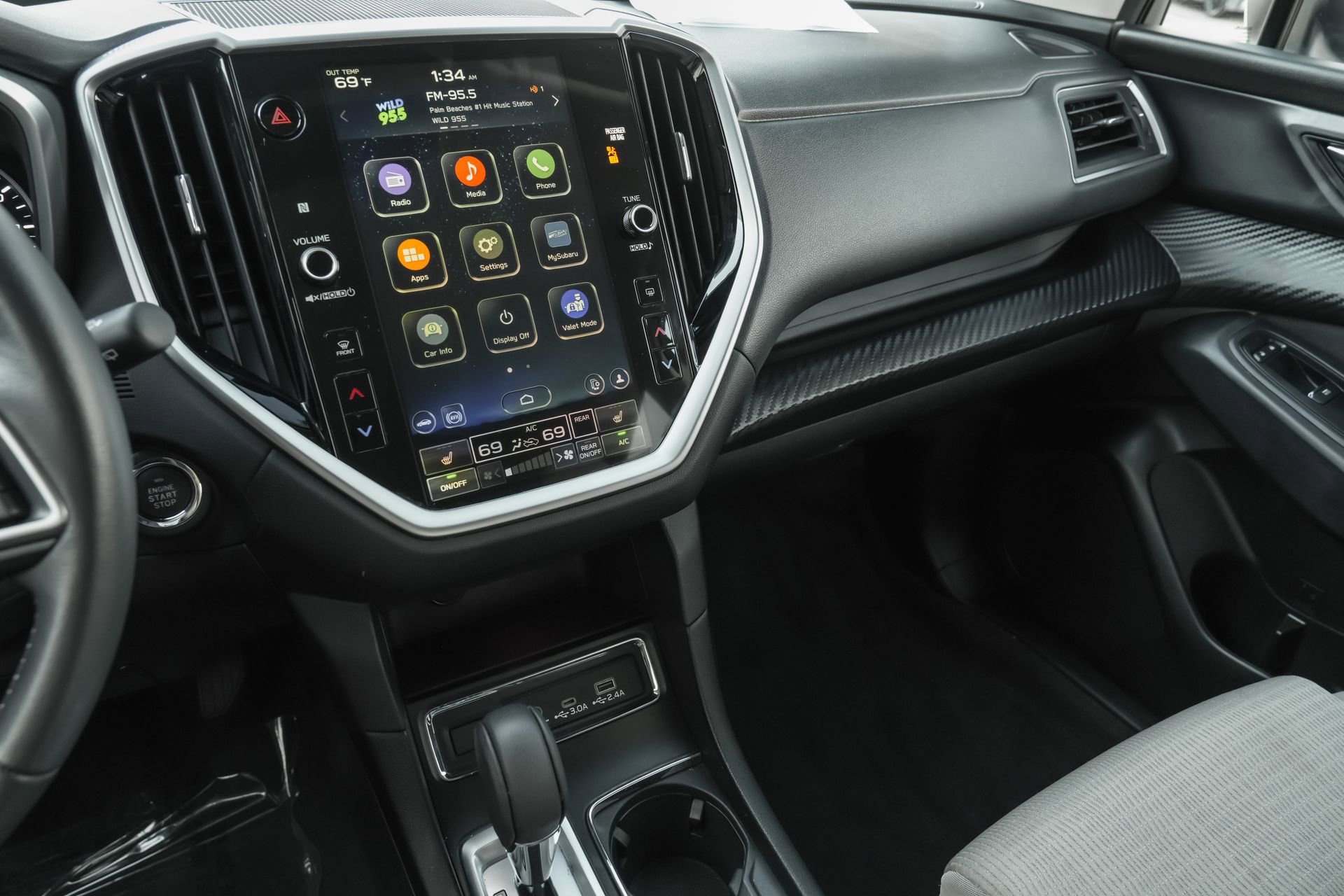 Used 2024 Subaru Ascent Premium w/ Convenience Package image 10