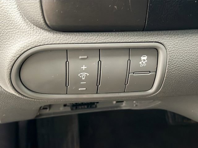 Used 2017 Kia Forte LX image 13