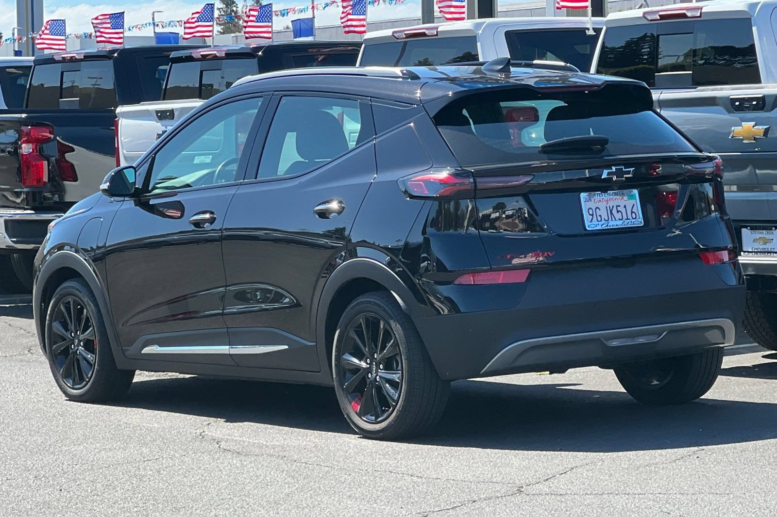 Used 2023 Chevrolet Bolt EUV Premier w/ Sun & Sound Package FWD image 7