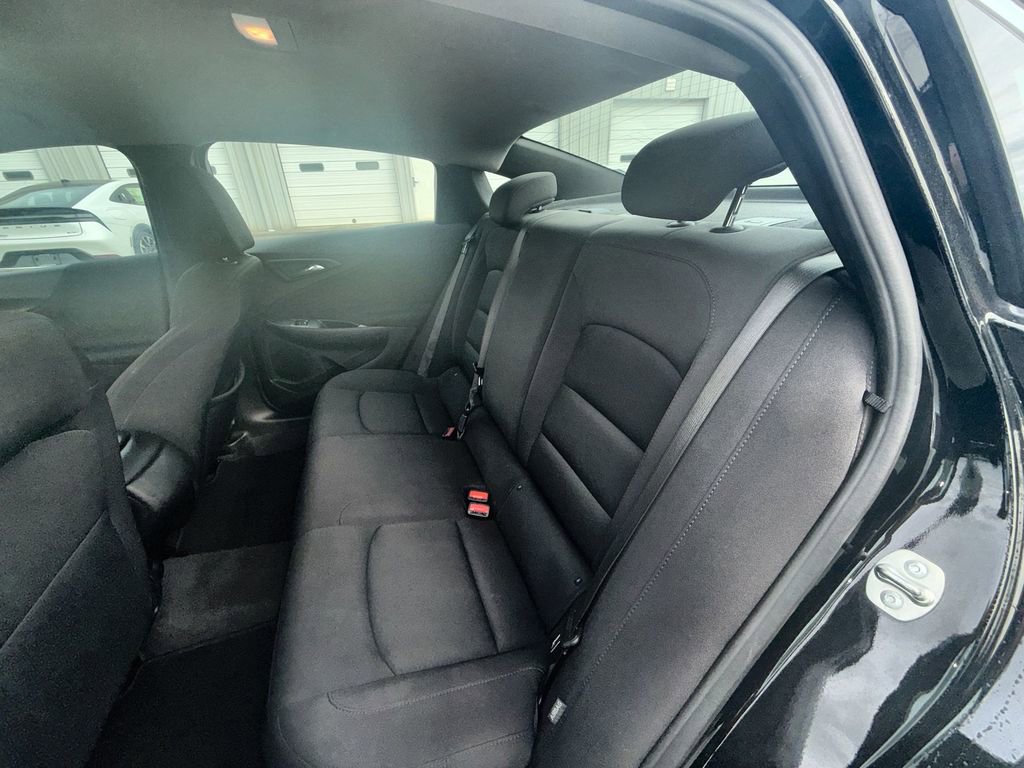 Used 2024 Chevrolet Malibu LS FWD image 23