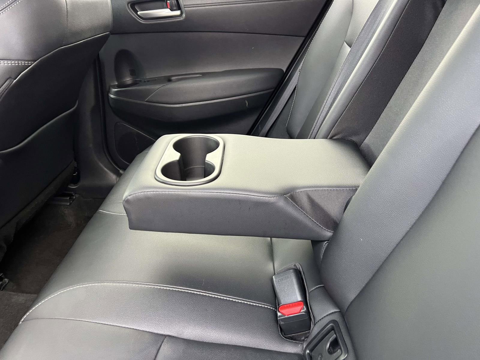 Used 2024 Toyota Corolla Cross XLE image 13