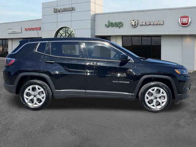 Used 2025 Jeep Compass Sport AWD/4WD image 8