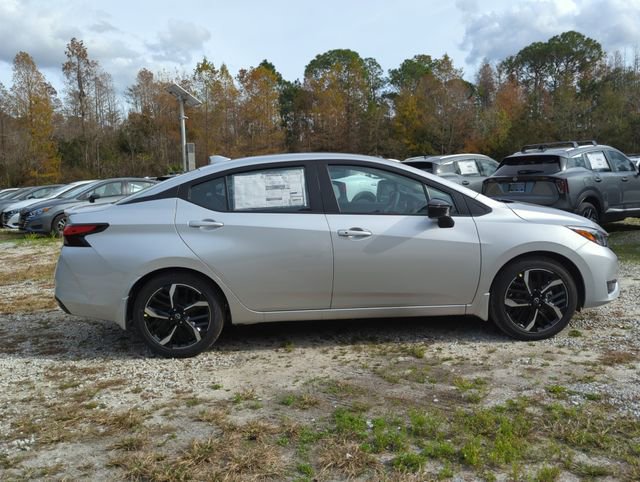New 2025 Nissan Versa SR w/ Trunk Package image 9