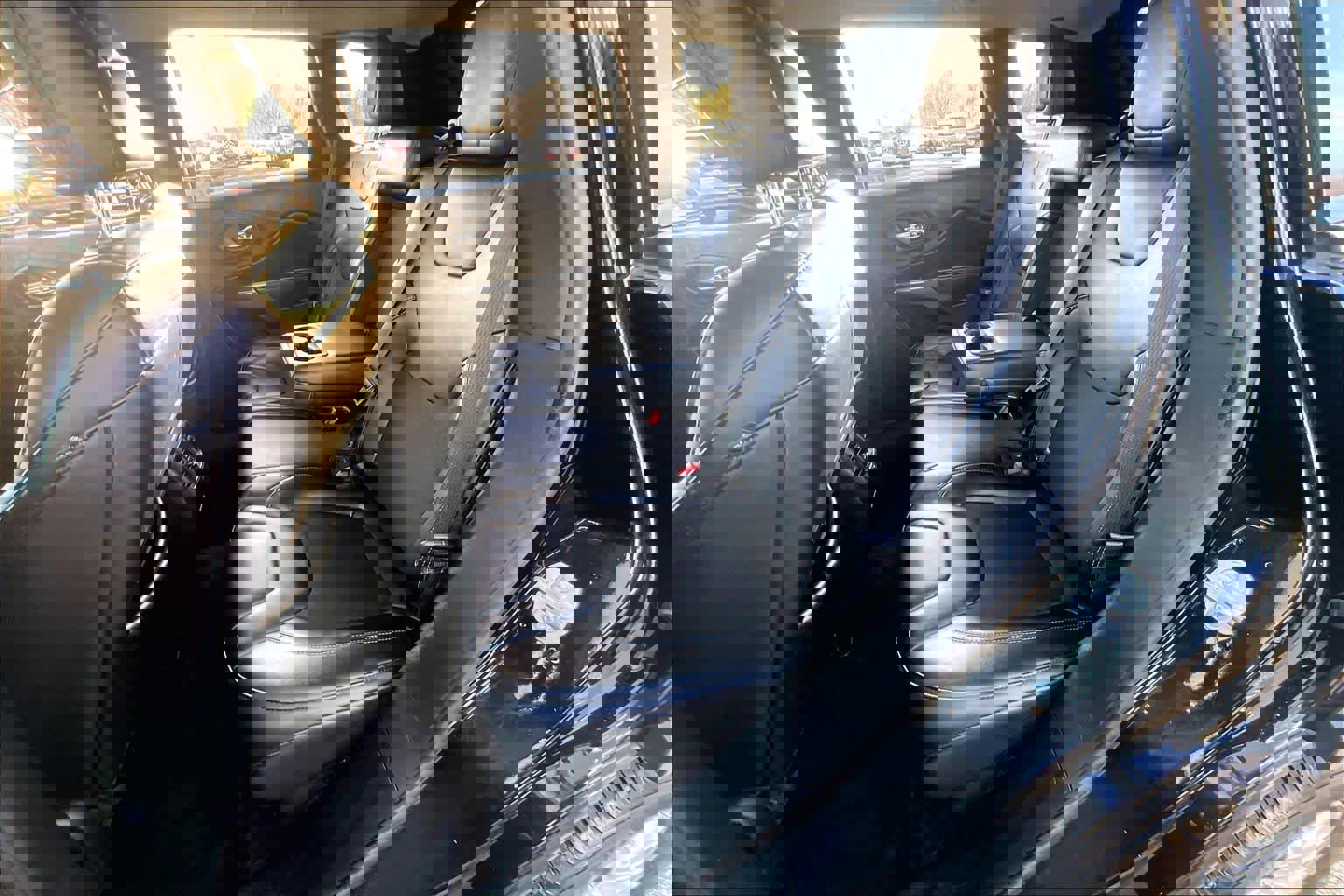 Used 2019 Jeep Cherokee Latitude Plus w/ Cold Weather Group image 19