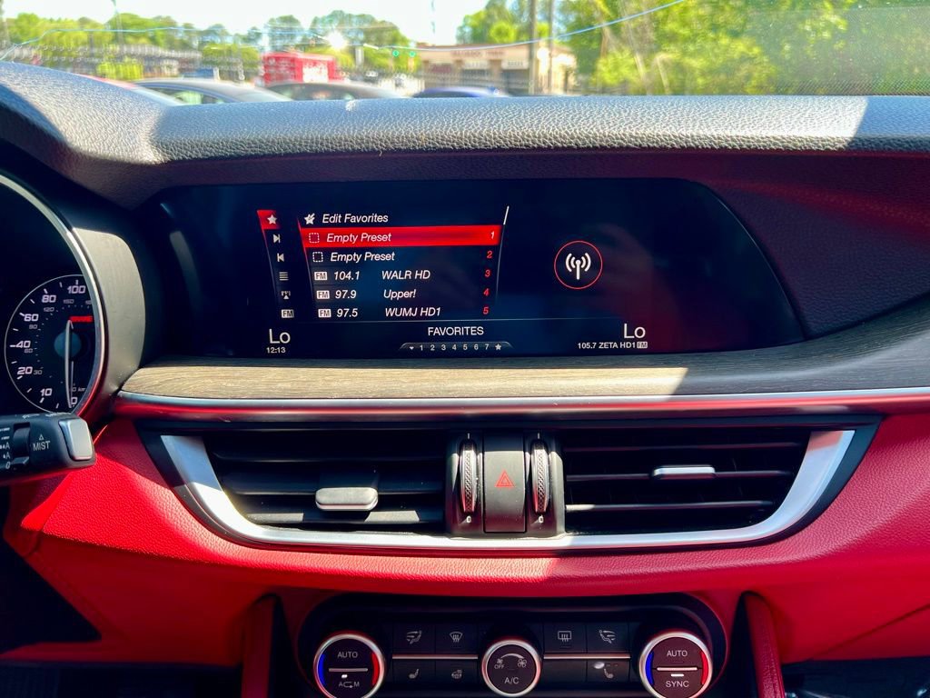 Used 2018 Alfa Romeo Stelvio Ti AWD/4WD image 23