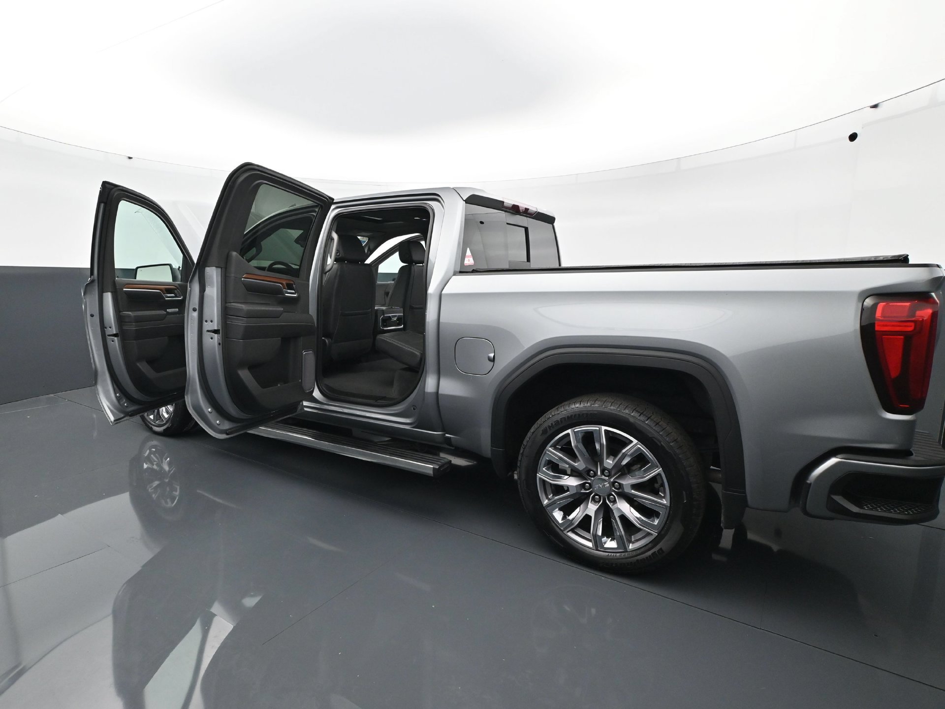 Used 2023 GMC Sierra 1500 Denali w/ Denali Reserve Package AWD/4WD image 29