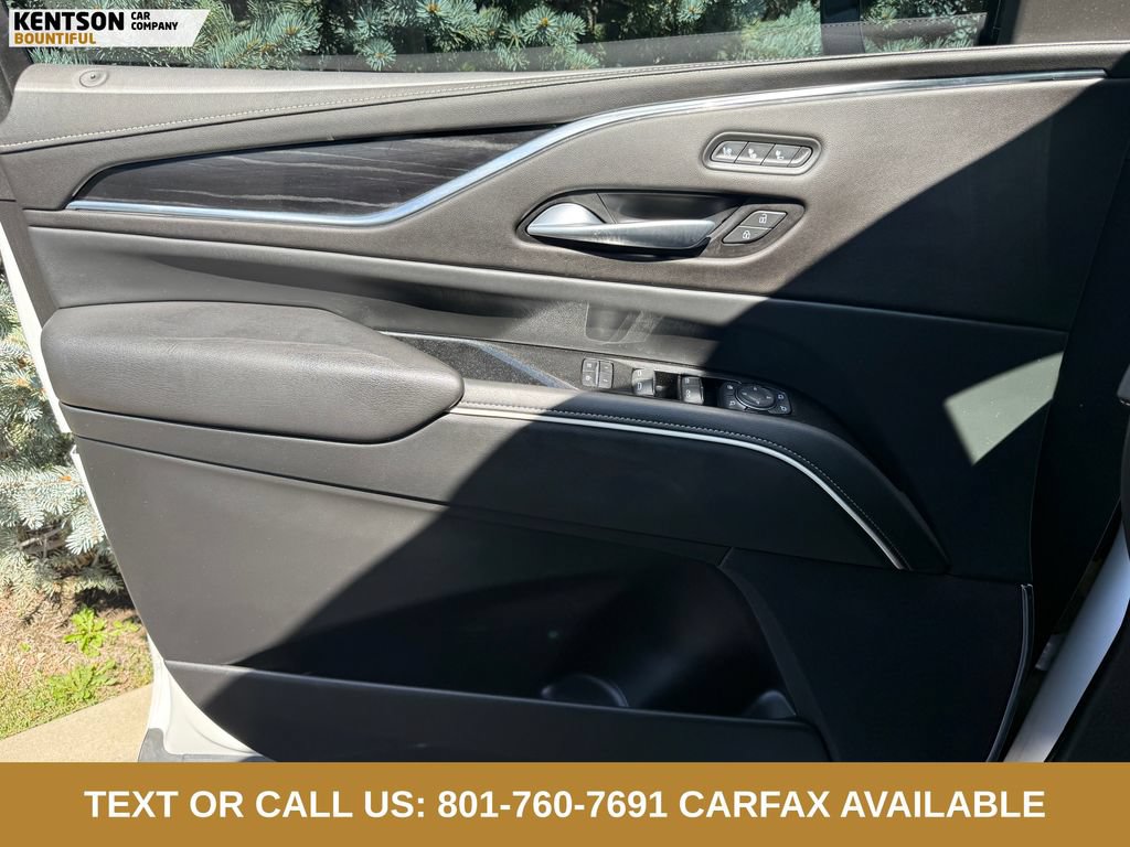 Used 2024 Cadillac Escalade Sport w/ LPO, ONYX Package AWD/4WD image 19