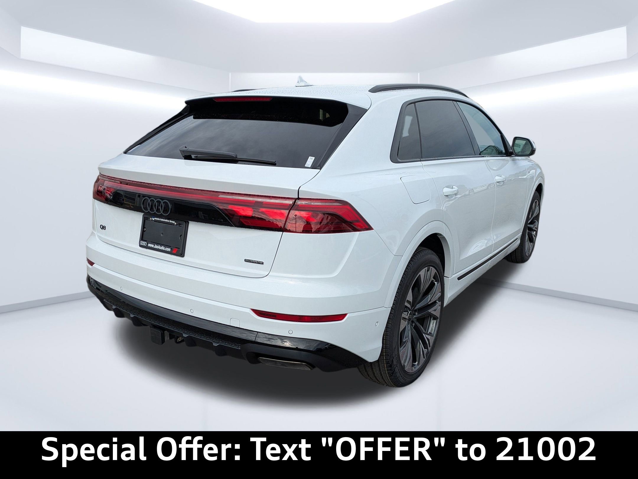 New 2026 Audi Q8 Prestige image 3