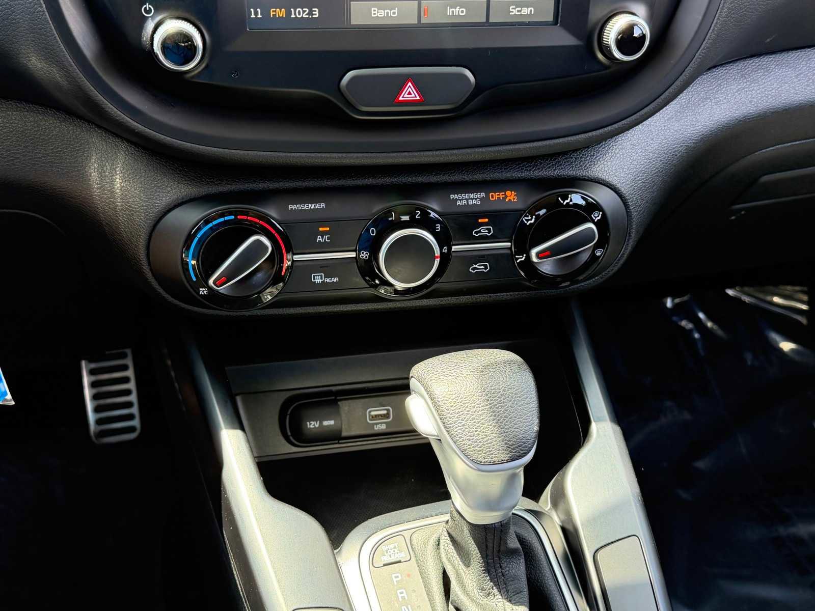 Used 2021 Kia Soul LX FWD image 20