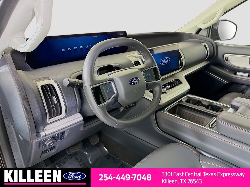 Used 2025 Ford Expedition Max Active AWD/4WD image 10