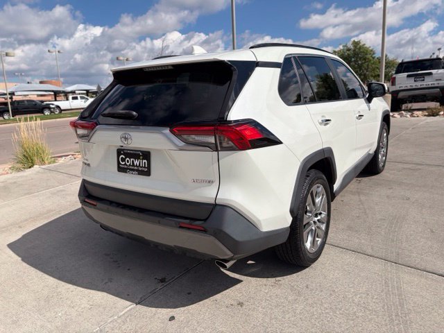 Used 2019 Toyota RAV4 Limited FWD image 10