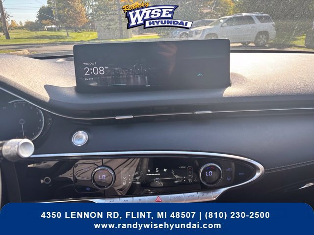 Used 2025 Genesis GV70 2.5T AWD/4WD image 25