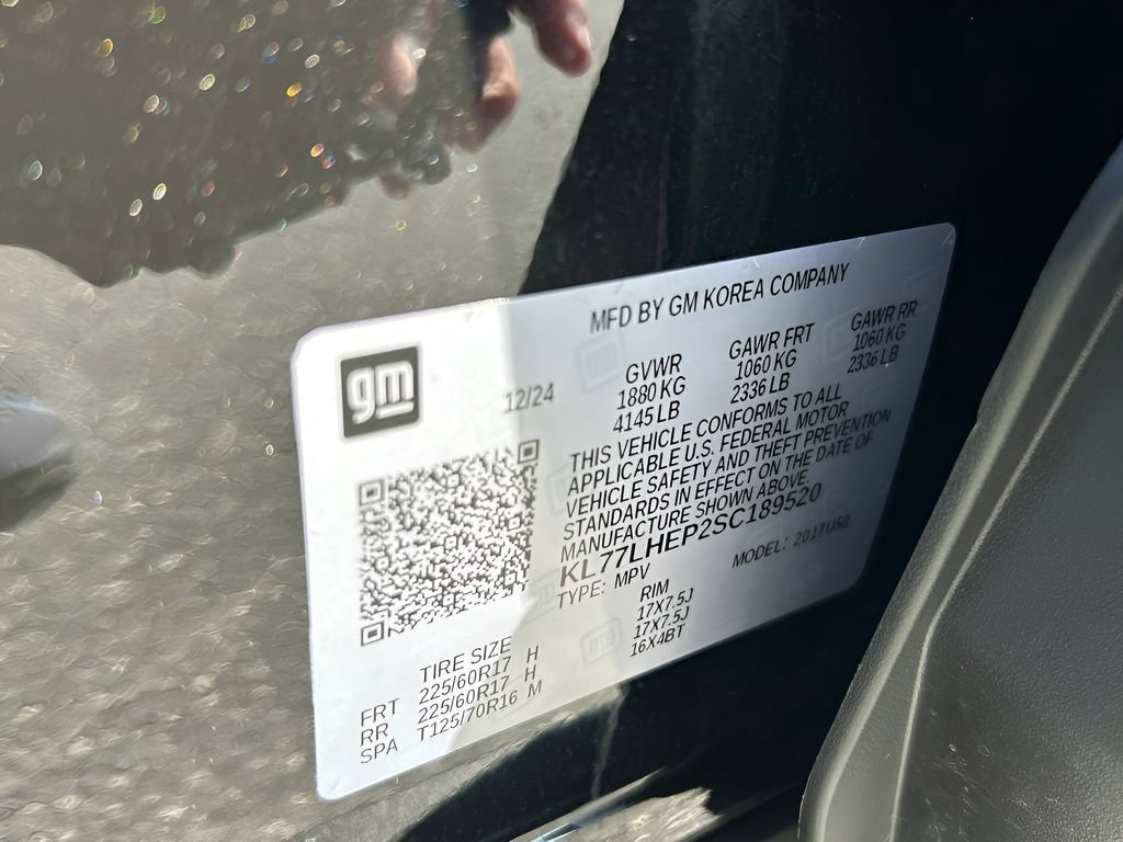 Used 2025 Chevrolet Trax LT FWD image 32