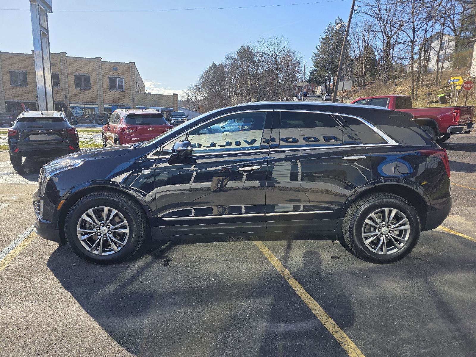 Used 2021 Cadillac XT5 Premium Luxury image 5