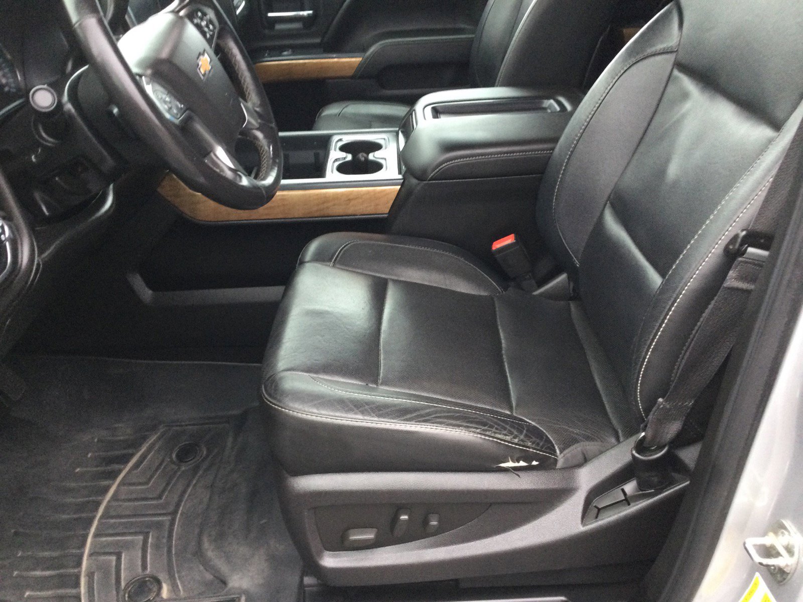 Used 2015 Chevrolet Silverado 1500 LTZ w/ LTZ Plus Package AWD/4WD image 12
