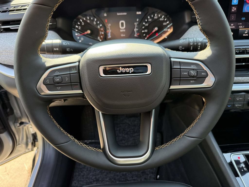 New 2026 Jeep Compass Latitude AWD/4WD image 17