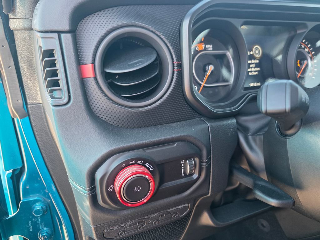 Used 2024 Jeep Wrangler Unlimited Rubicon 392 image 16