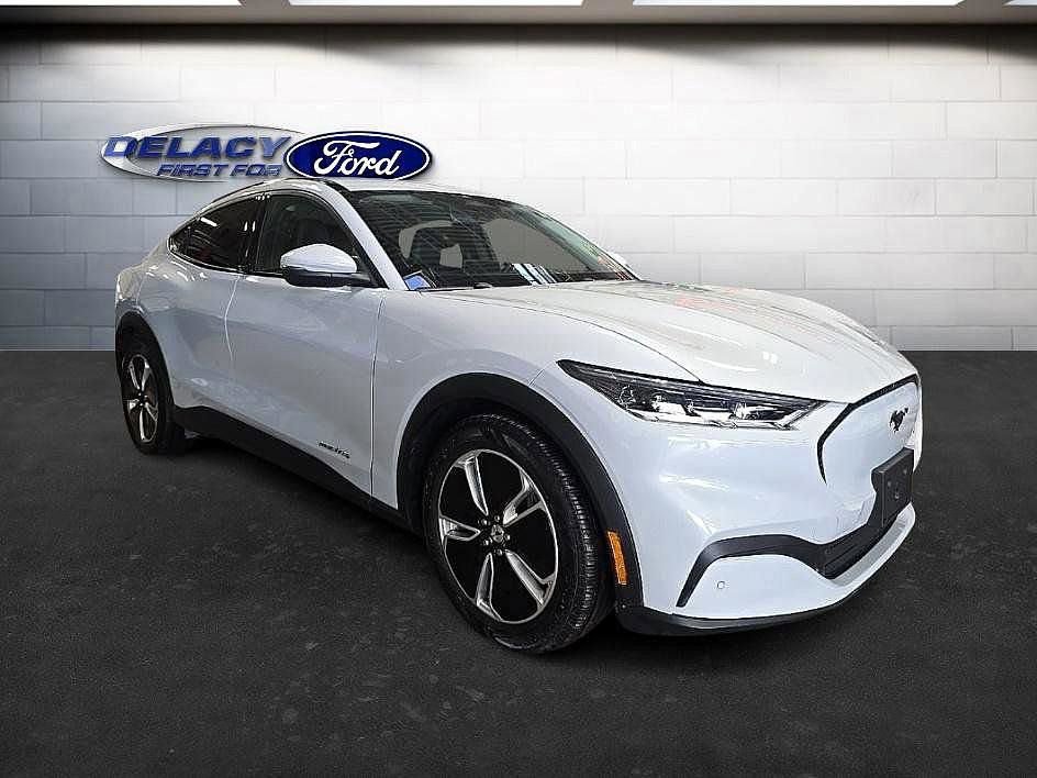 Used 2022 Ford Mustang Mach-E Select image 7