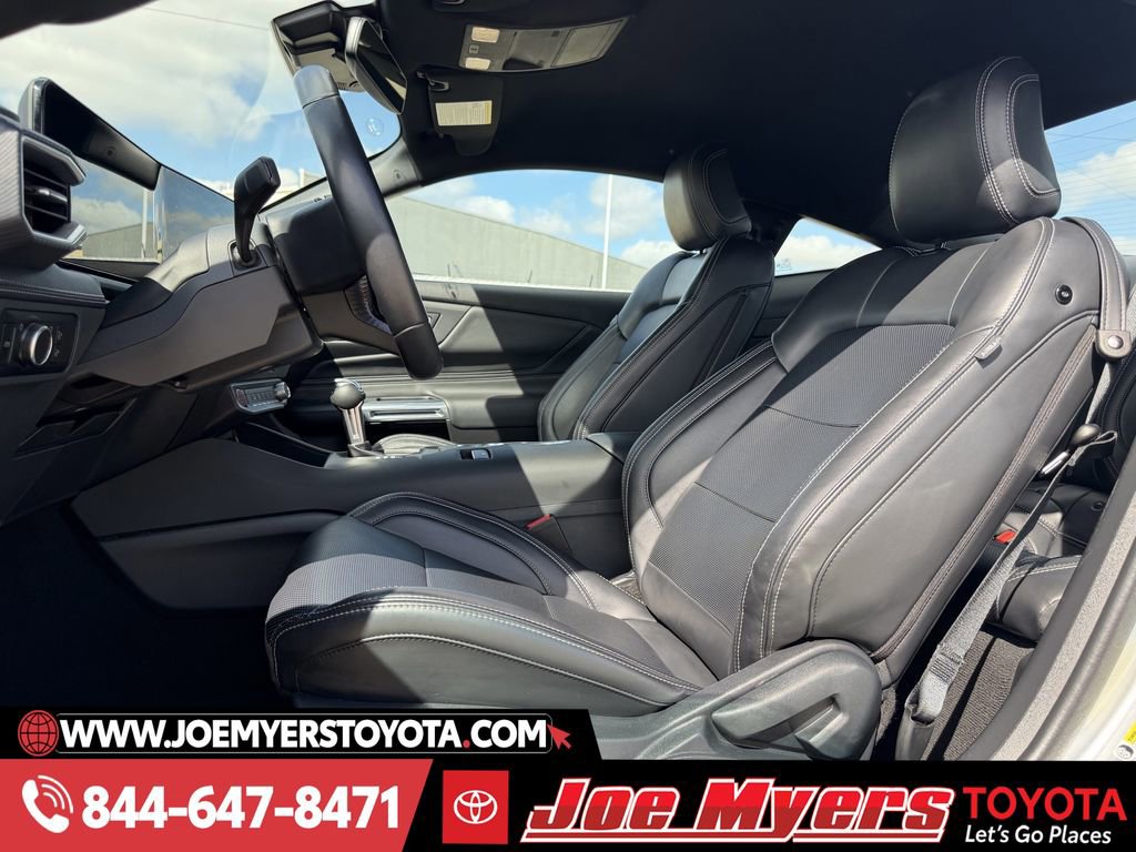 Used 2025 Ford Mustang Premium image 26