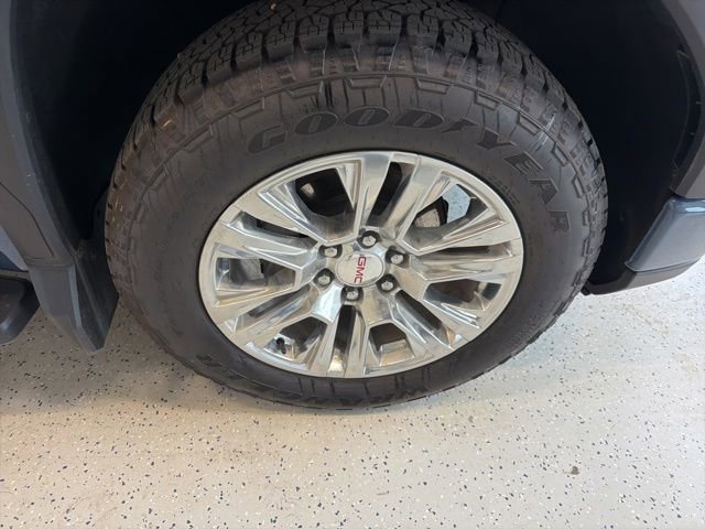 Used 2025 GMC Sierra 1500 Denali AWD/4WD image 14