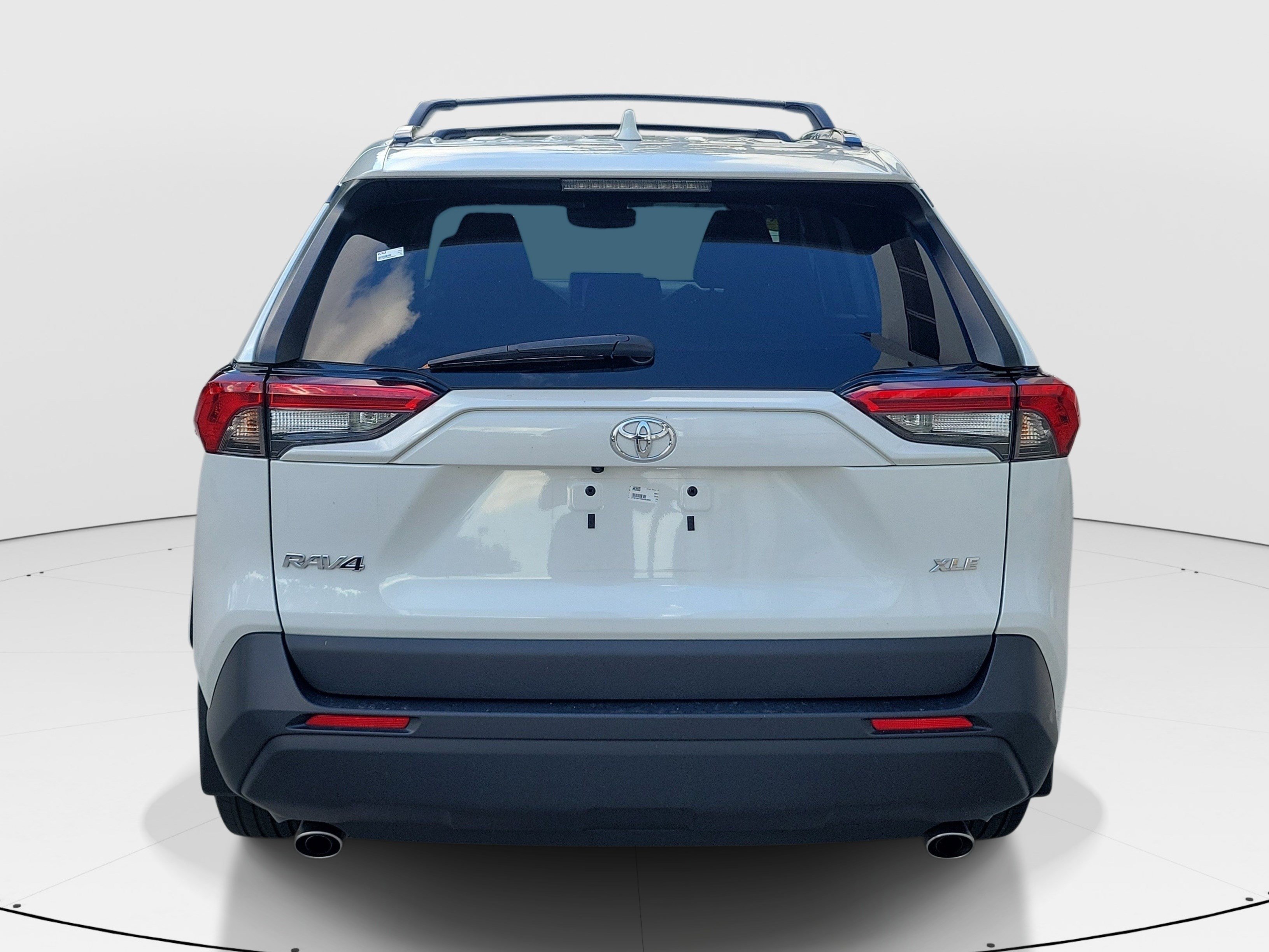 Used 2024 Toyota RAV4 XLE Premium FWD image 6
