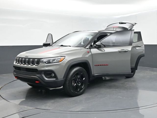 Used 2023 Jeep Compass Trailhawk AWD/4WD image 62