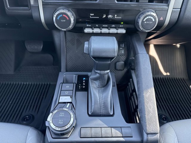 Used 2025 Toyota Tacoma SR5 image 29