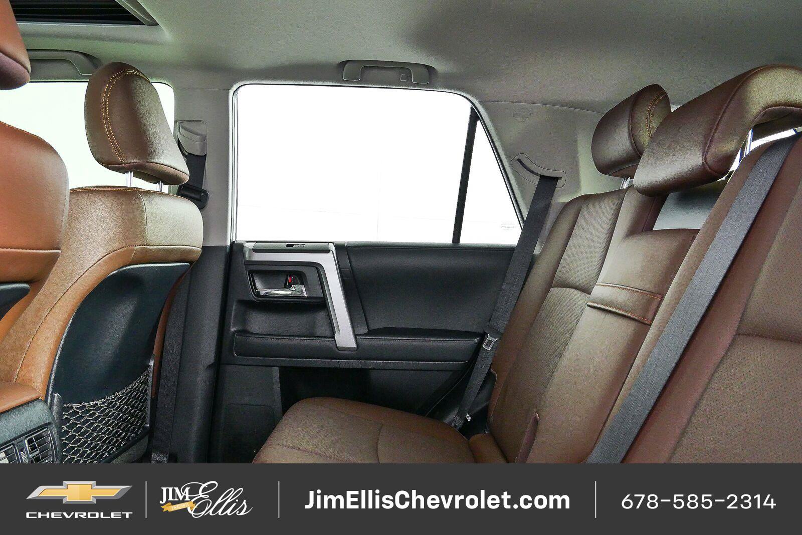Used 2021 Toyota 4Runner Limited AWD/4WD image 17