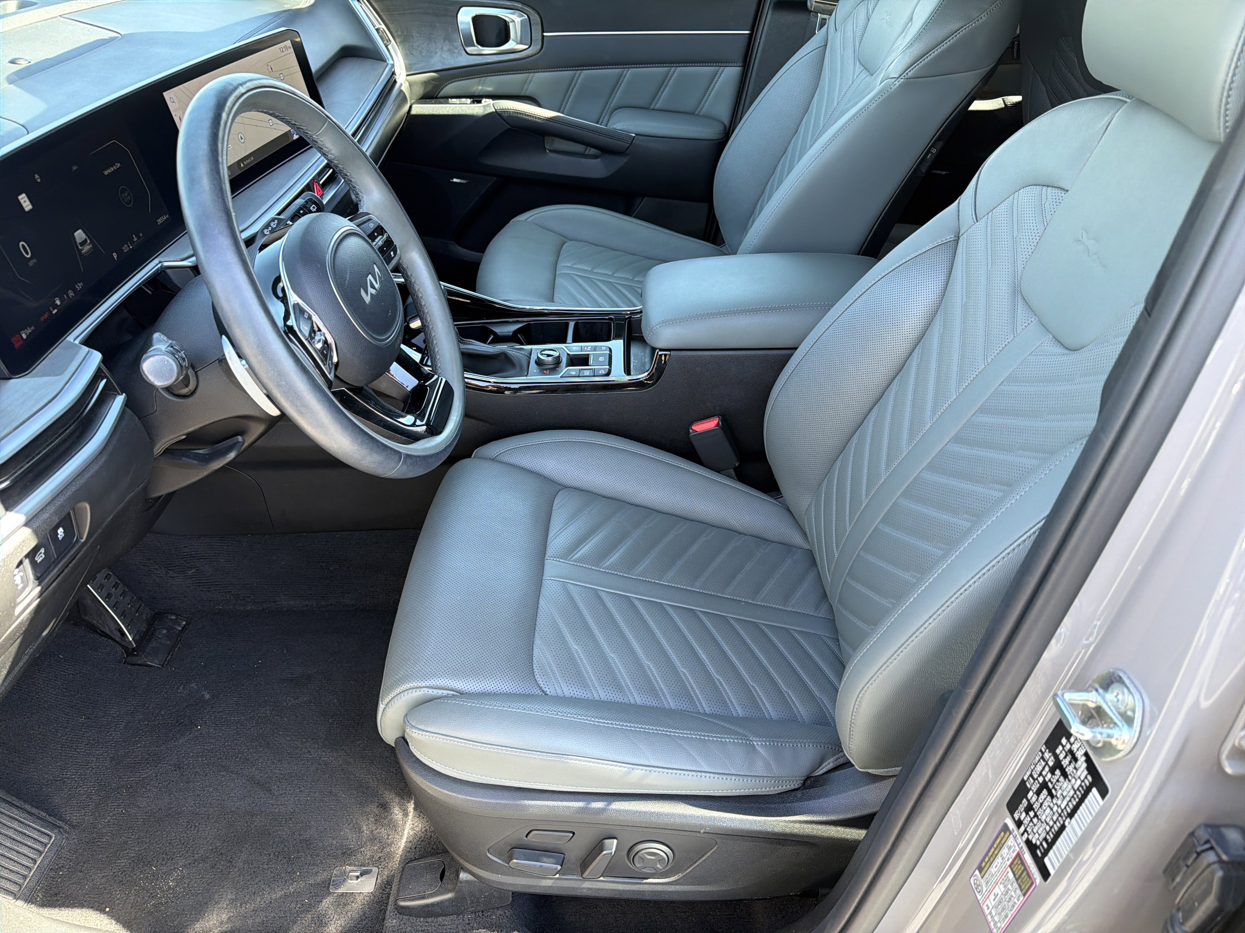 Used 2024 Kia Sorento SX Prestige w/ Sage Leather Package image 7