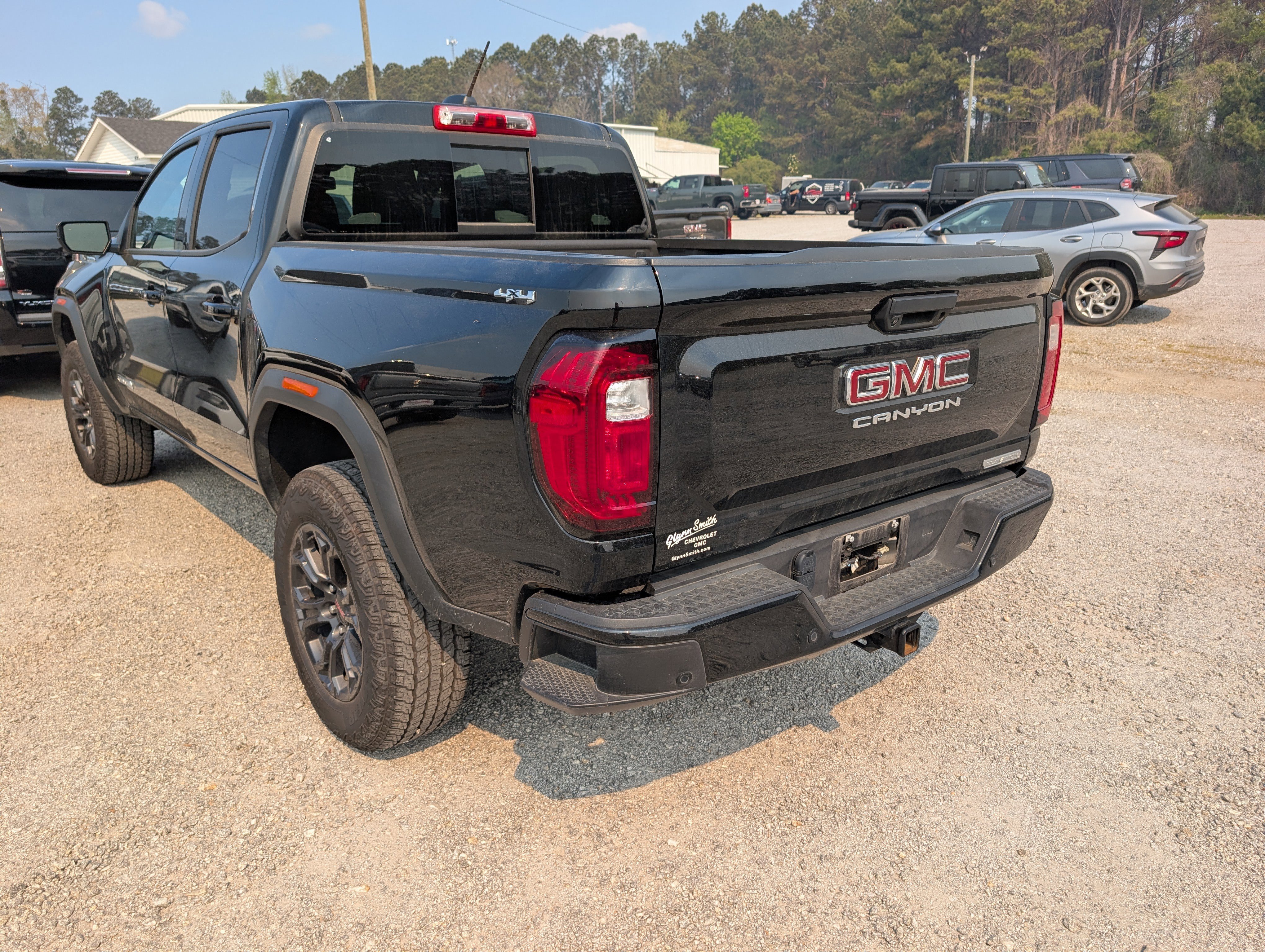Used 2025 GMC Canyon Elevation w/ Convenience Package AWD/4WD image 4