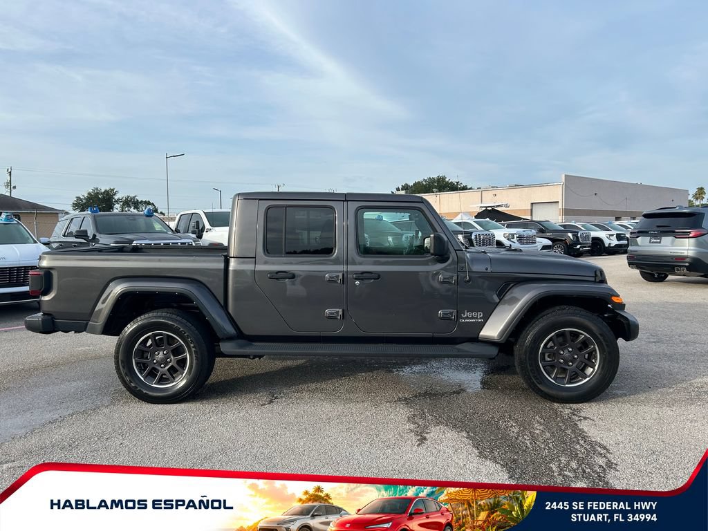 Used 2022 Jeep Gladiator Overland w/ Popular Equipment Package AWD/4WD image 4