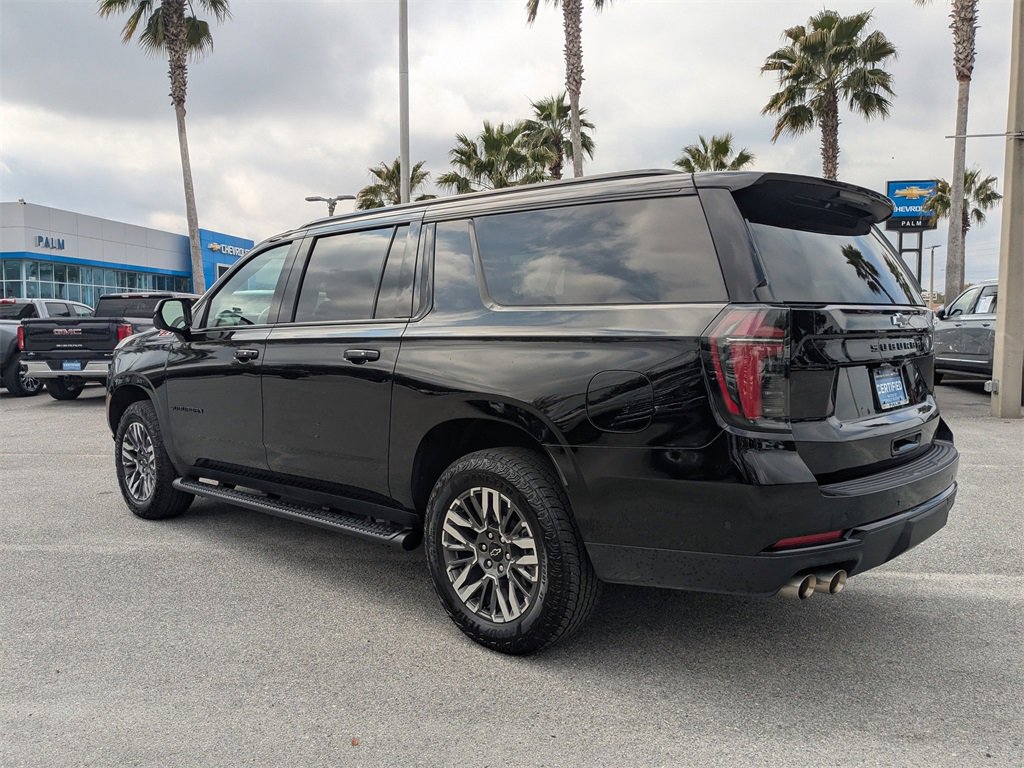 Used 2025 Chevrolet Suburban Z71 image 5