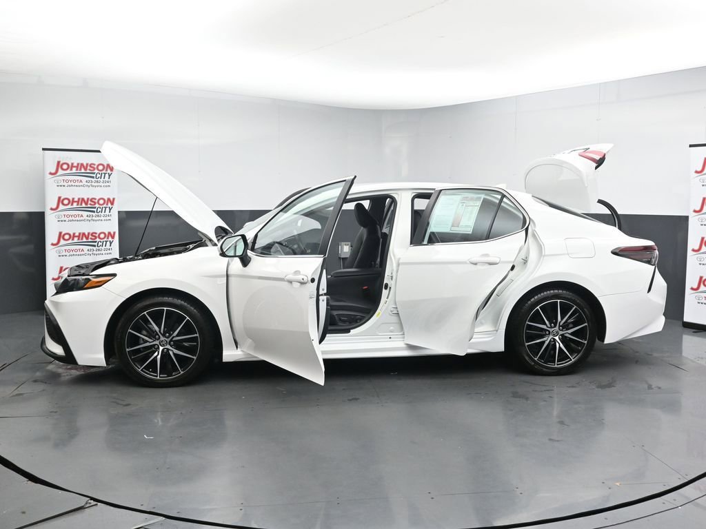 Used 2024 Toyota Camry SE FWD image 46