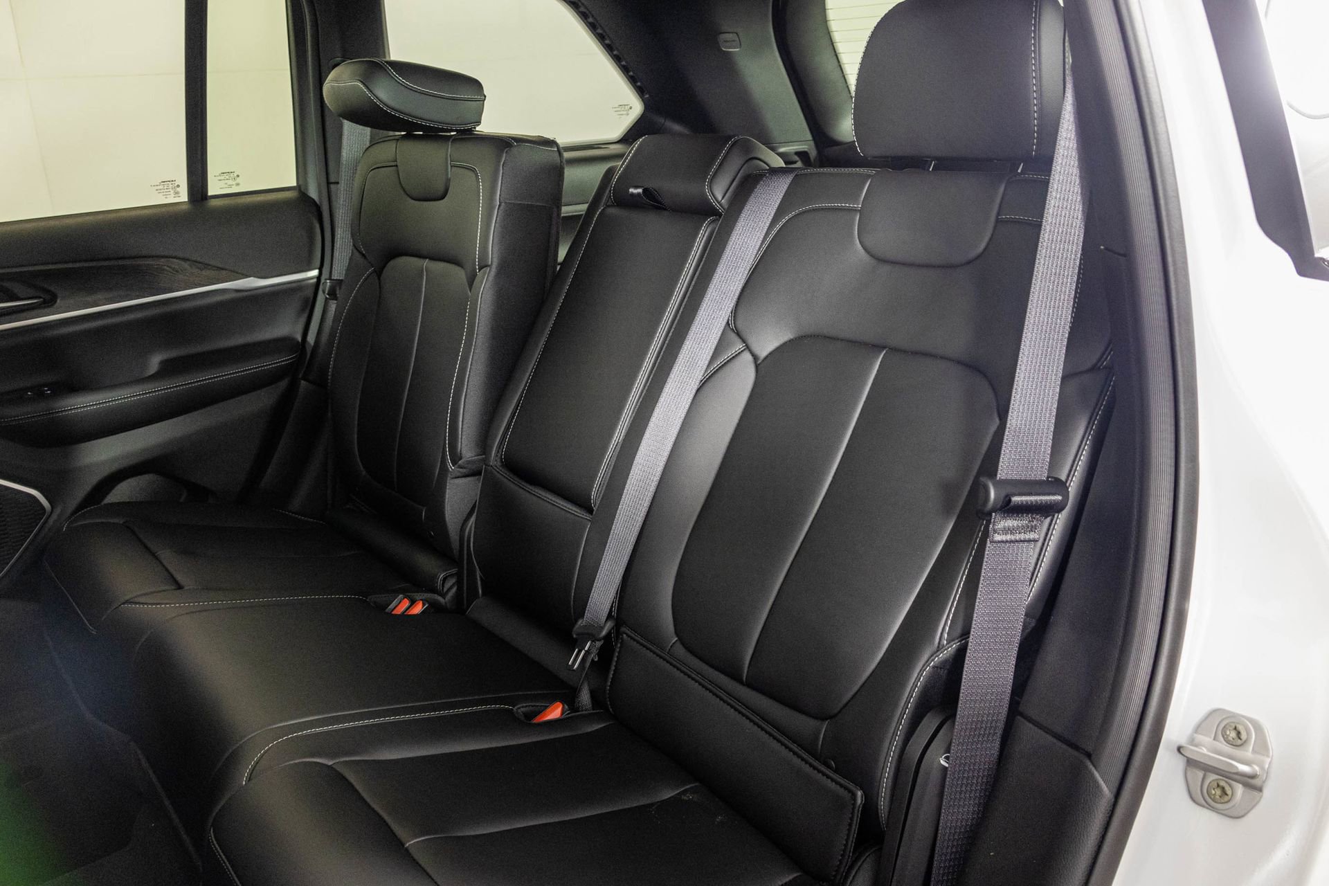 New 2026 Jeep Grand Cherokee Limited image 35