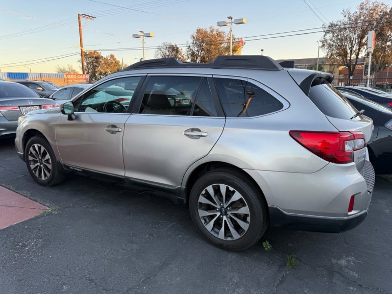 Used 2016 Subaru Outback 2.5i Limited image 6
